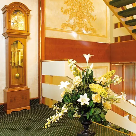Hotel Burghotel 3*